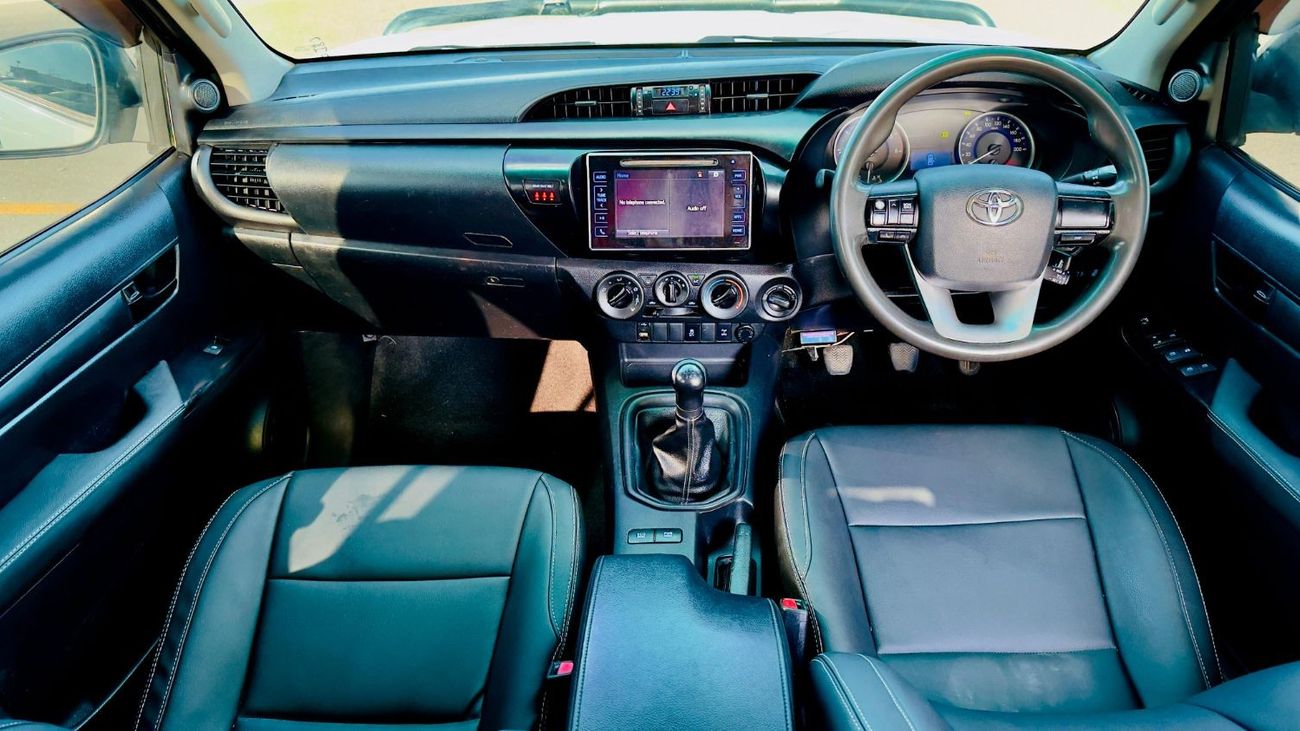 تويوتا هيلوكس DOUBLE CABIN | RHD | 2.8L DIESEL ENGINE | MANUAL TRANSMISSION | JAF0189