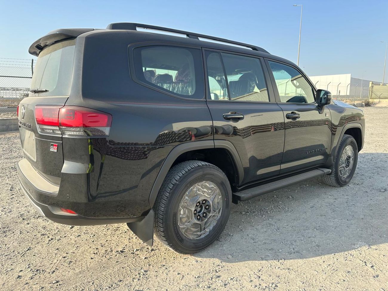 Toyota Land Cruiser GR 3.5L, LEATHER SEAT, RADAR, MONITORS, FULL OPTION - MODEL 2025