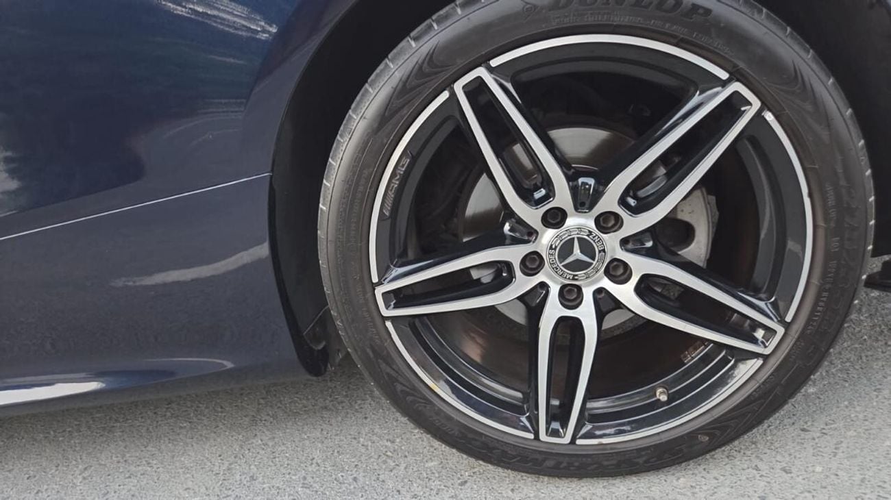 Mercedes Benz E200 AMG