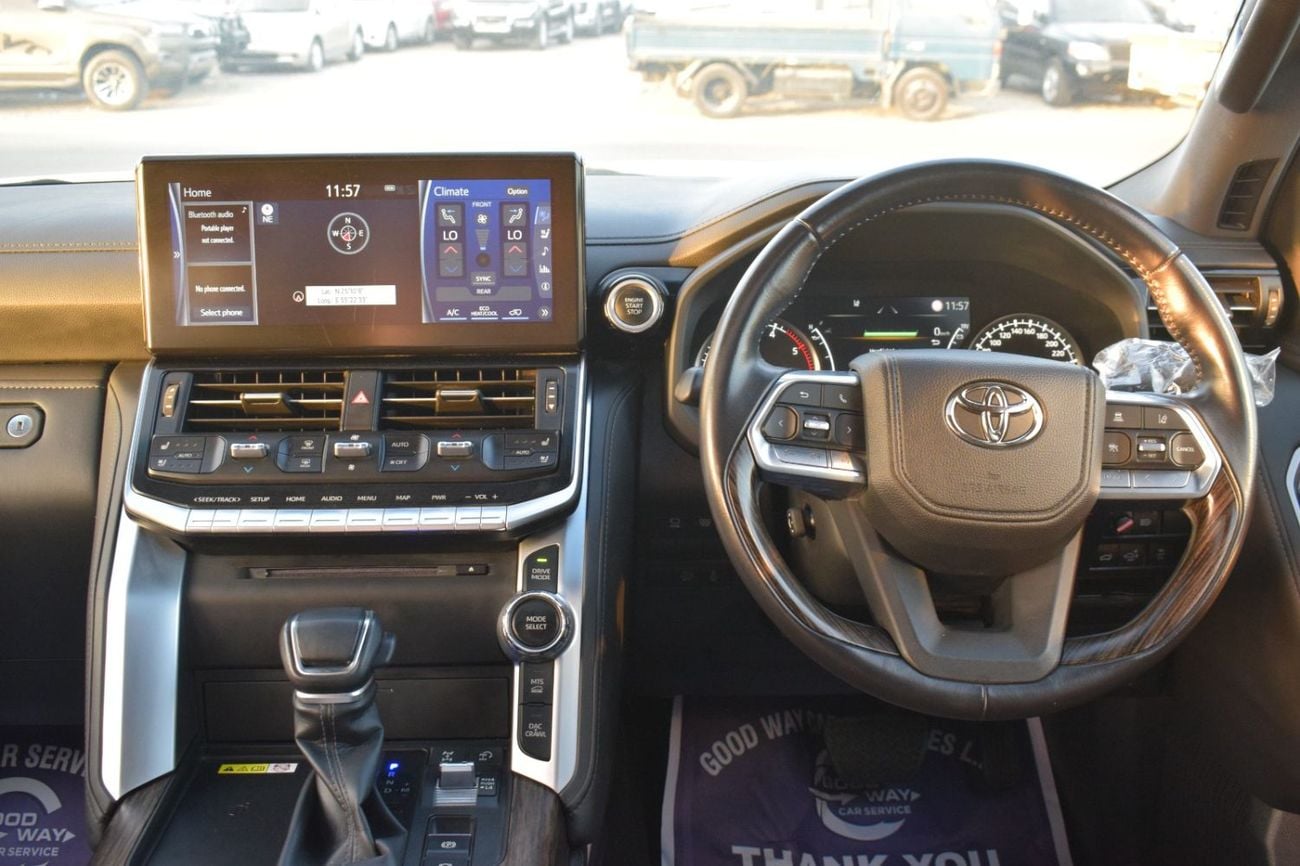 Toyota Land Cruiser Toyota landcruise 2022MODEL VXR 3.3 Twin turbo Diesel engine Full option Colour sliver push start Tr