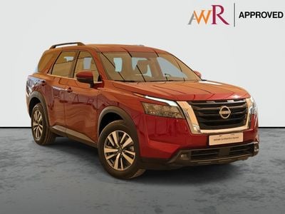 Nissan Pathfinder S 2.0