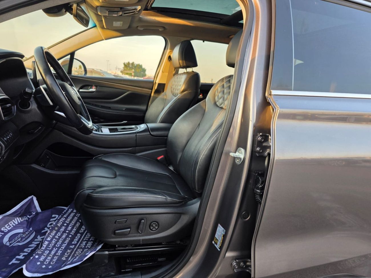 Hyundai Santa Fe limited 1.6T hybrid engine Panoramic roof and 360 camera