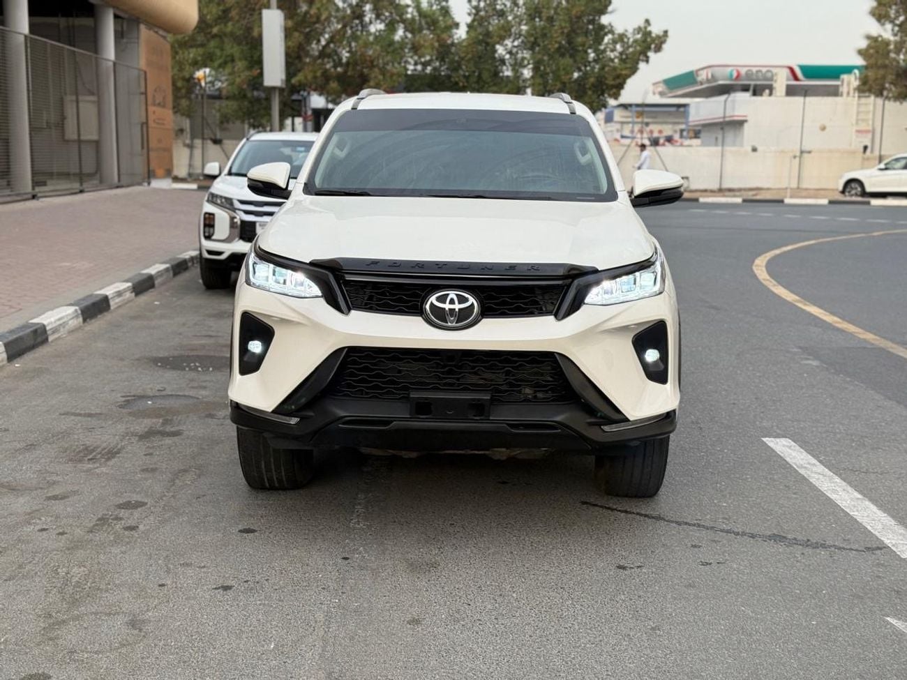 Toyota Fortuner EXR 2.7L (160 HP)