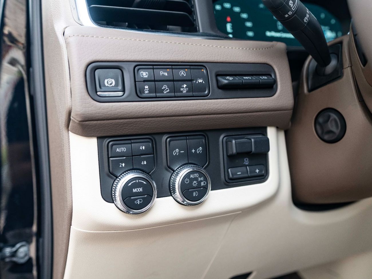 جي أم سي يوكون 6.2 V8 Denali (AWD)