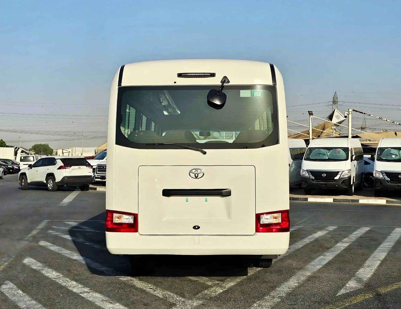Toyota Coaster 23 SEATER/ AUTO DOOR/ HLF LUGGAGE RACK PW DIESEL AT 2.8L V4 /CODE#COD28B