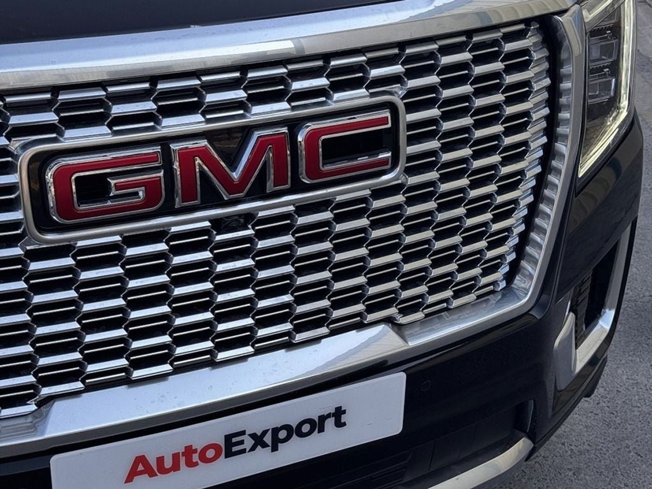 جي أم سي يوكون GMC Yukon Denali RHD Full Conversion
