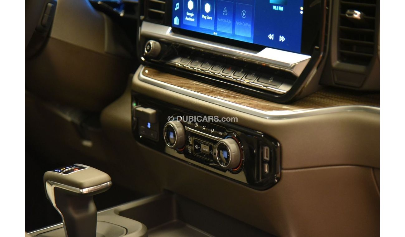 Chevrolet Silverado RST