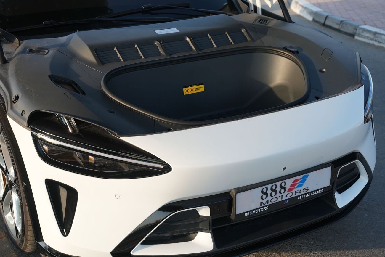 شاومى YU7 Xiaomi YU7 2025 – Ultra-long Range High-Performance 4WD Max