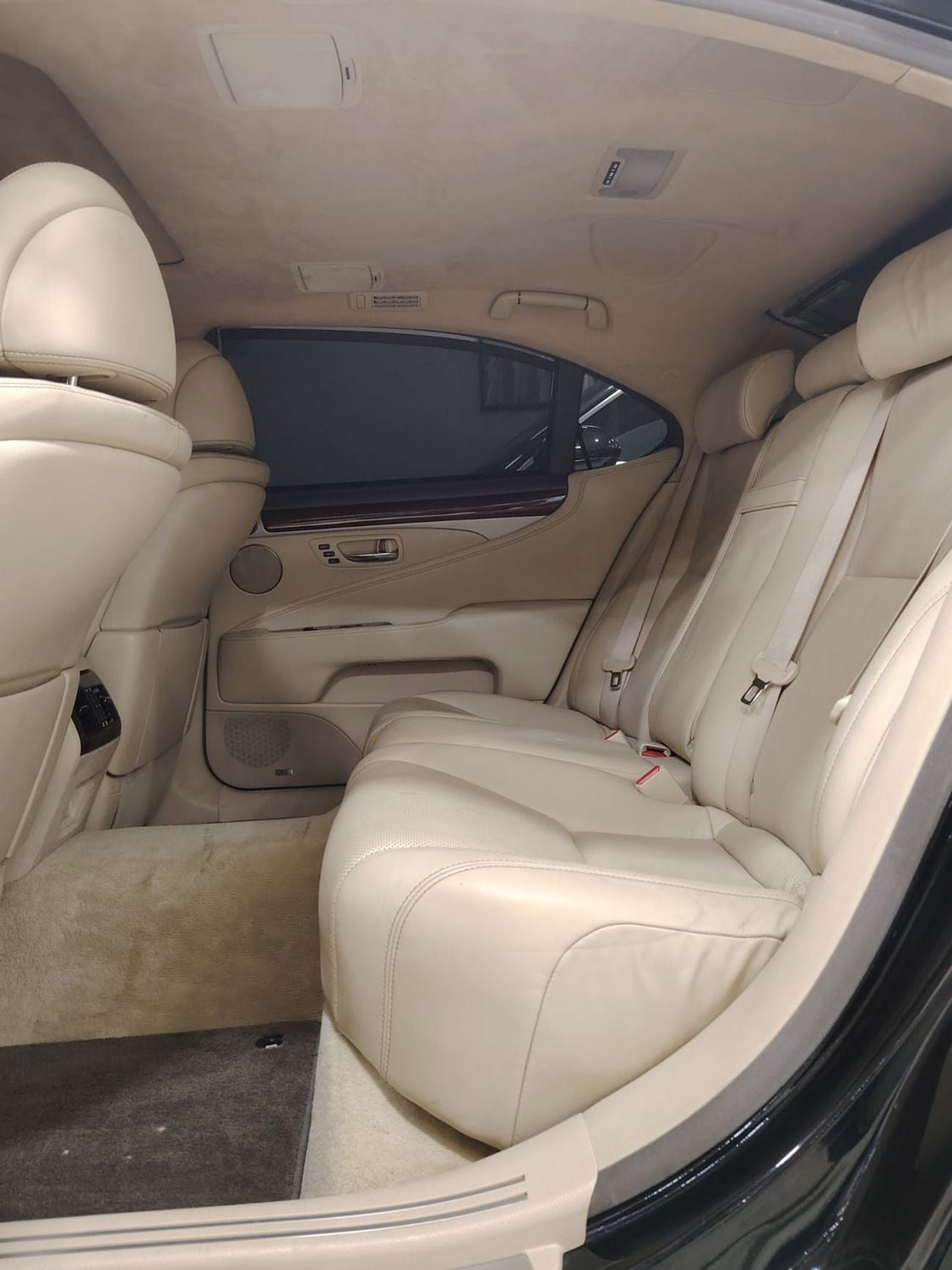 لكزس LS 460 L 4.6L