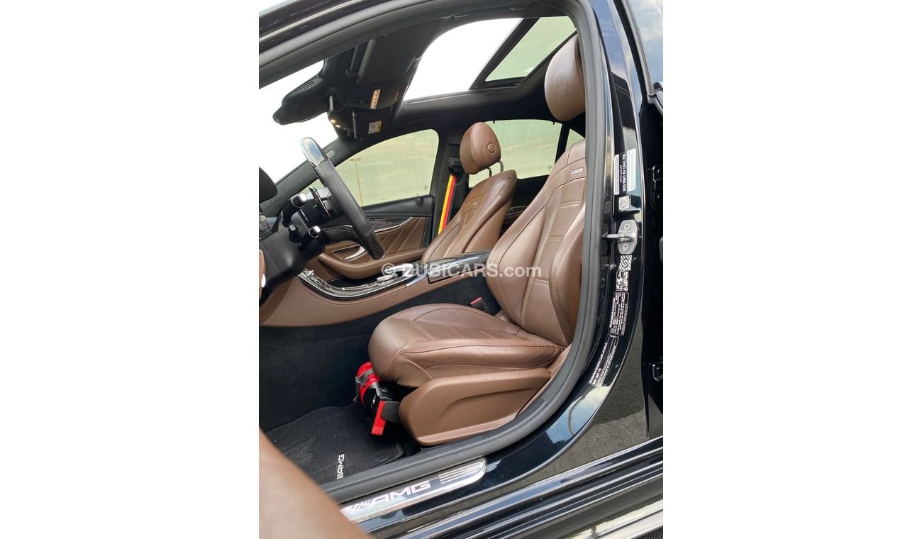 مرسيدس بنز E 63 AMG مرسيدس بنز E63s AMG خليجي 2017 بحالة الوكاله