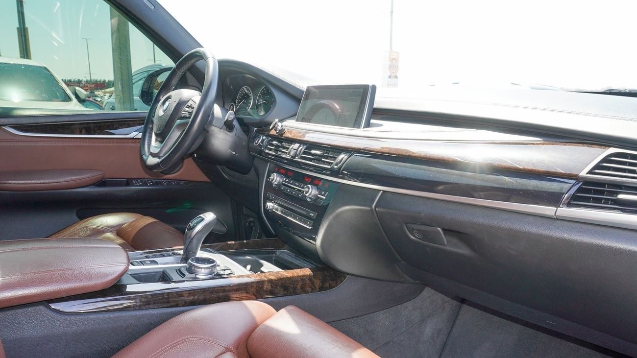 بي أم دبليو X5 XDrive 50i