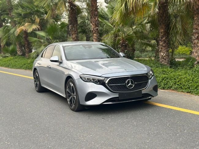 Mercedes-Benz E-Class Mercedes Benz E300 Diesel Plug-in Hybrid 2025 E 300de 2.0L Turbocharged Europe Specs Perfect, миниатюра 25