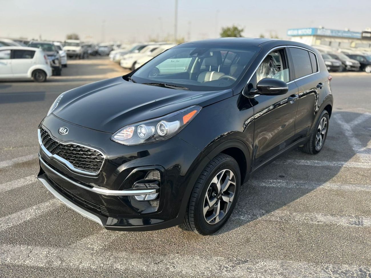 كيا سبورتيج 2021 Kia Sportage 2.4L V4 - MiOption + Leather & Electric Seats - Apple/Android Play - Rear CAM - Ri