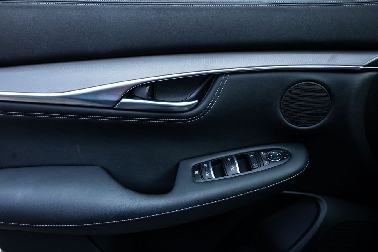 Infiniti QX55 2.0T Luxe (AWD)