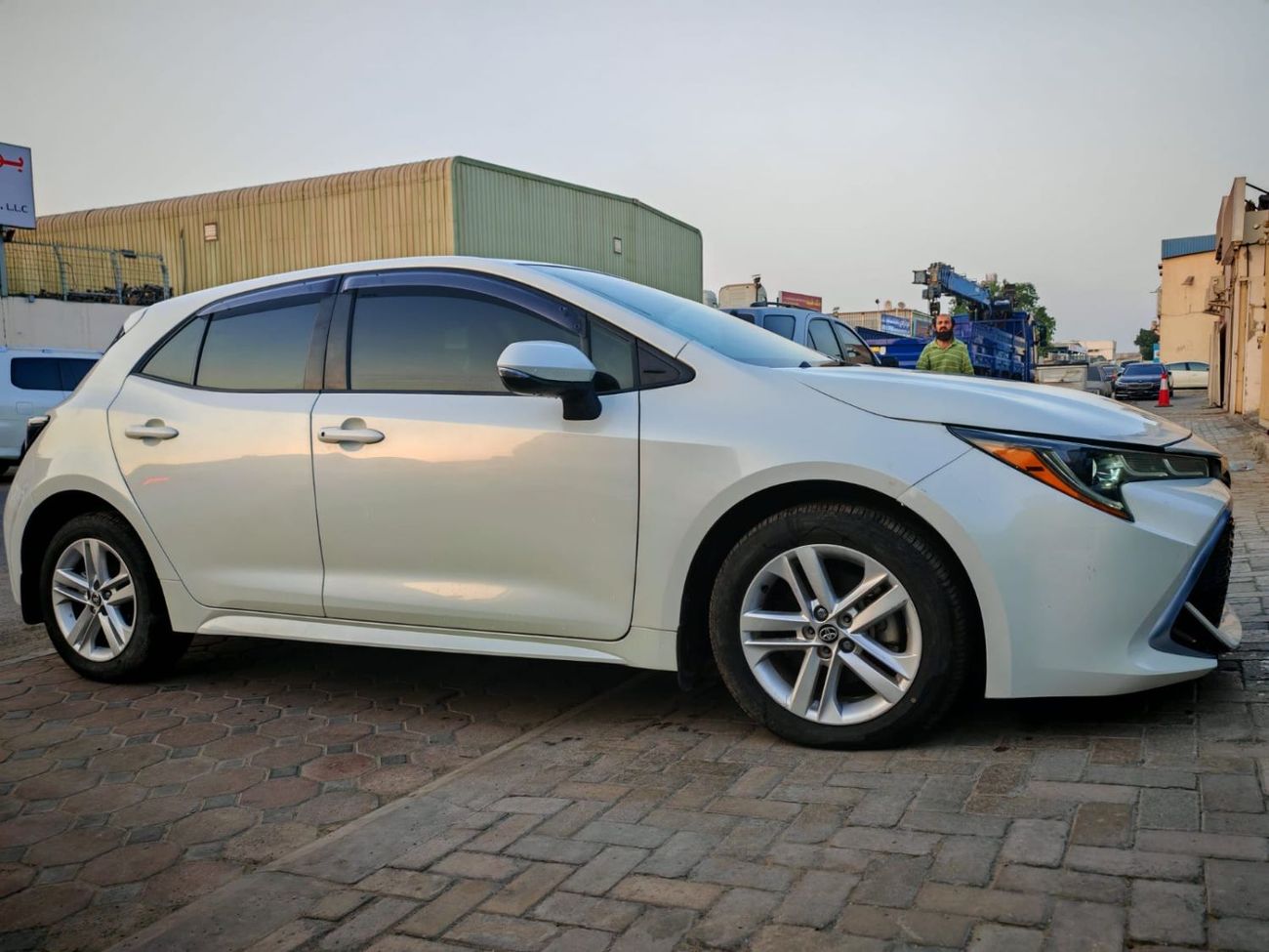 تويوتا كورولا HATCH BACK 2.0 PETROL