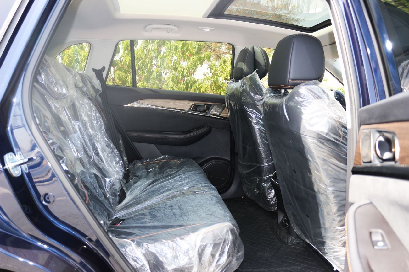 سكاي ول ET5 BRAND NEW SKYWELL ET5 FULL ELCTRIC GULF SPACE 2023 WITH 5 YEARS WARRATY