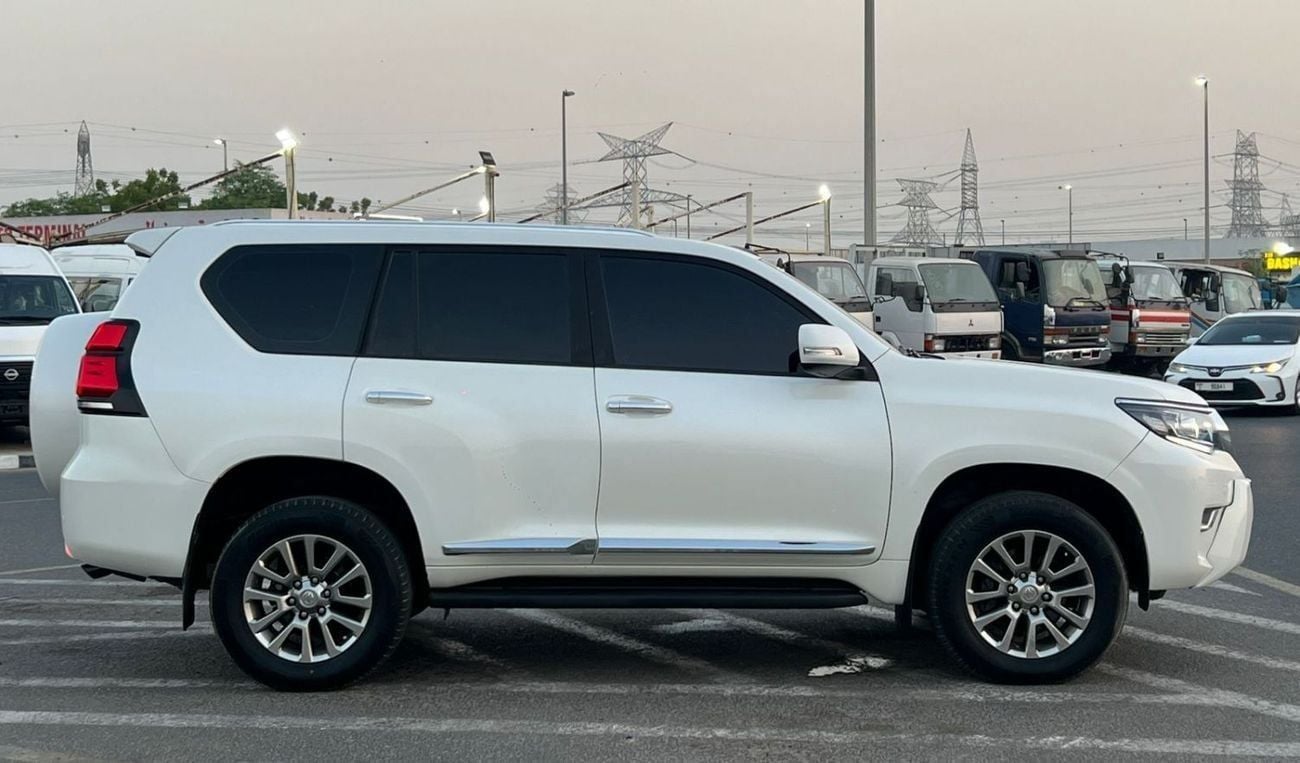 تويوتا برادو TX-L 2019 4.0L V6 - AWD 4x4 - Electric Seat - Rear CAM & Sensors - Cool Box -