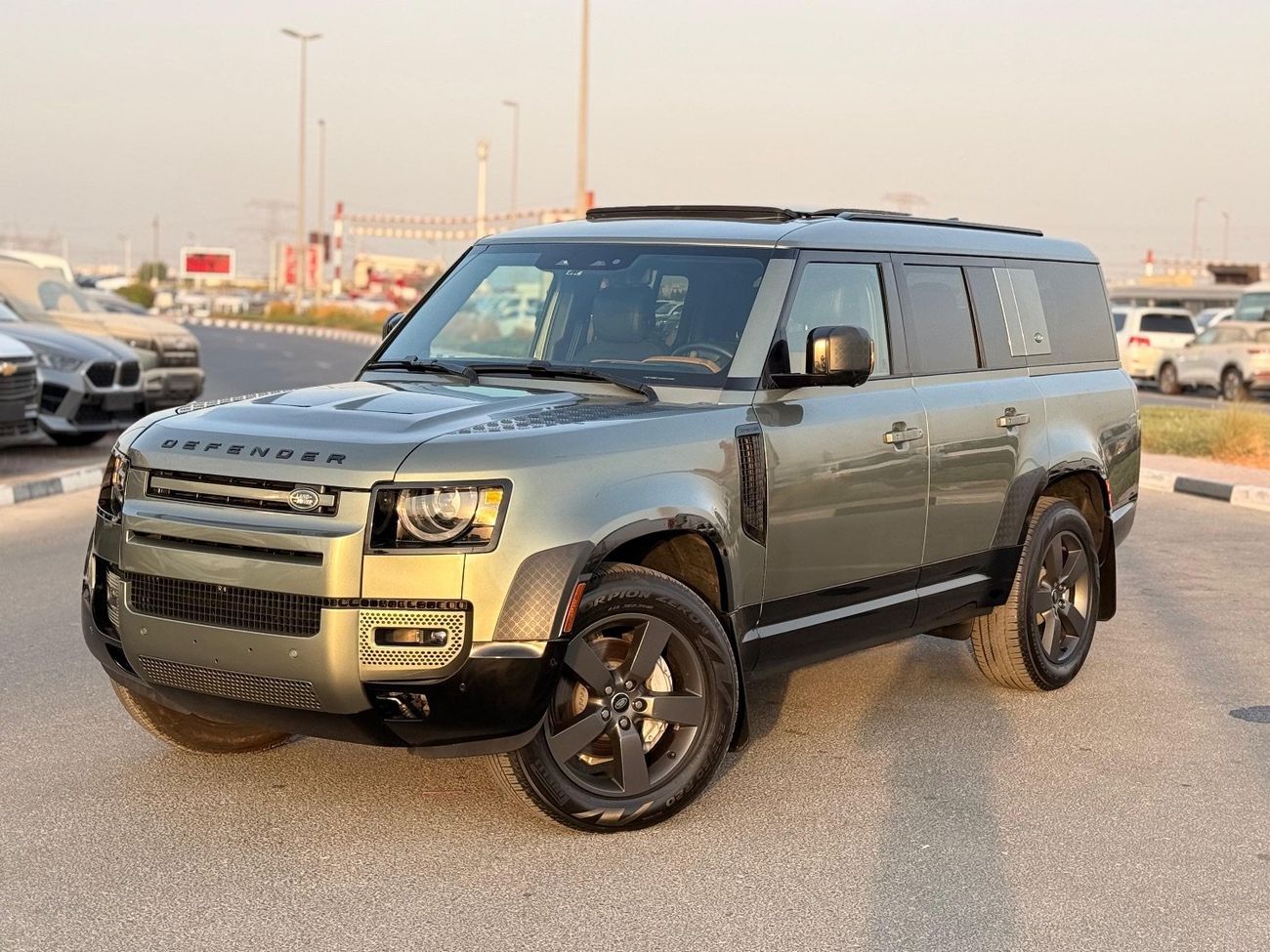 Land Rover Defender 130 SE P400 X Dynamic (7 Seater)