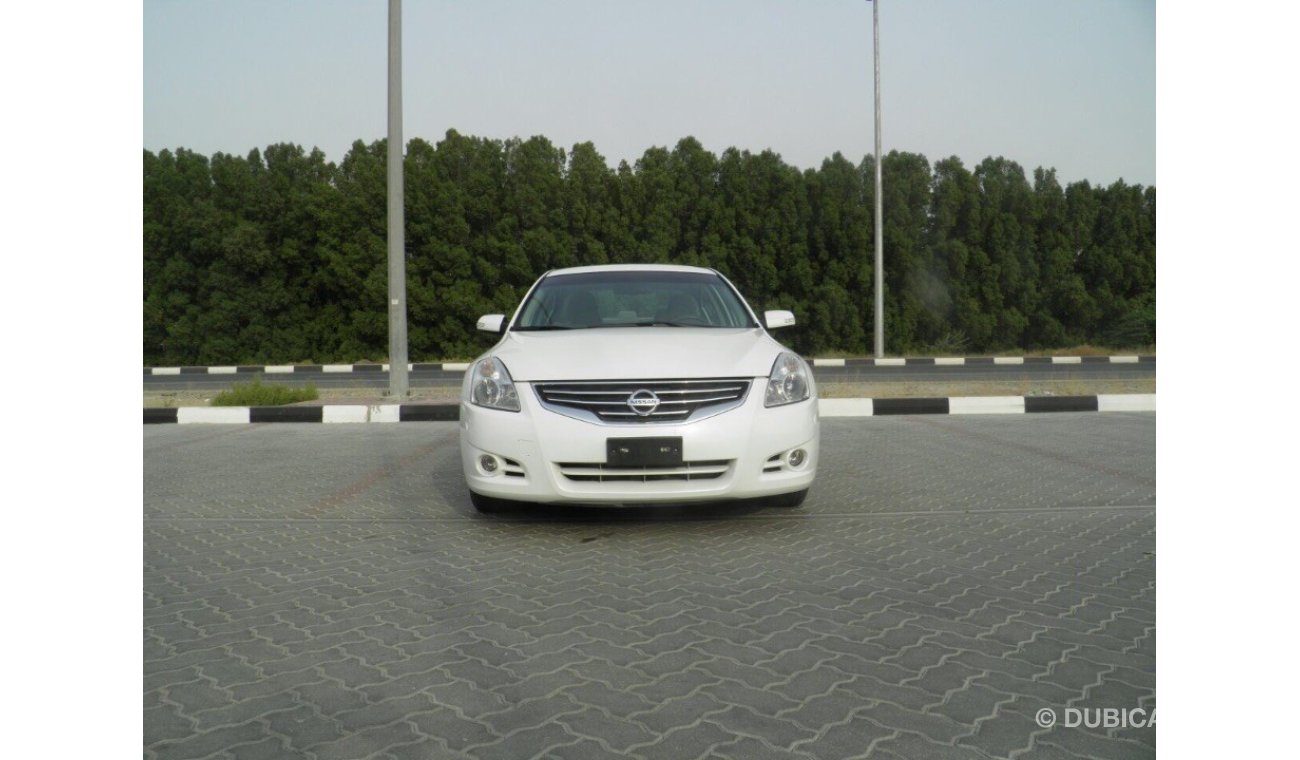 Nissan Altima 2012 V4