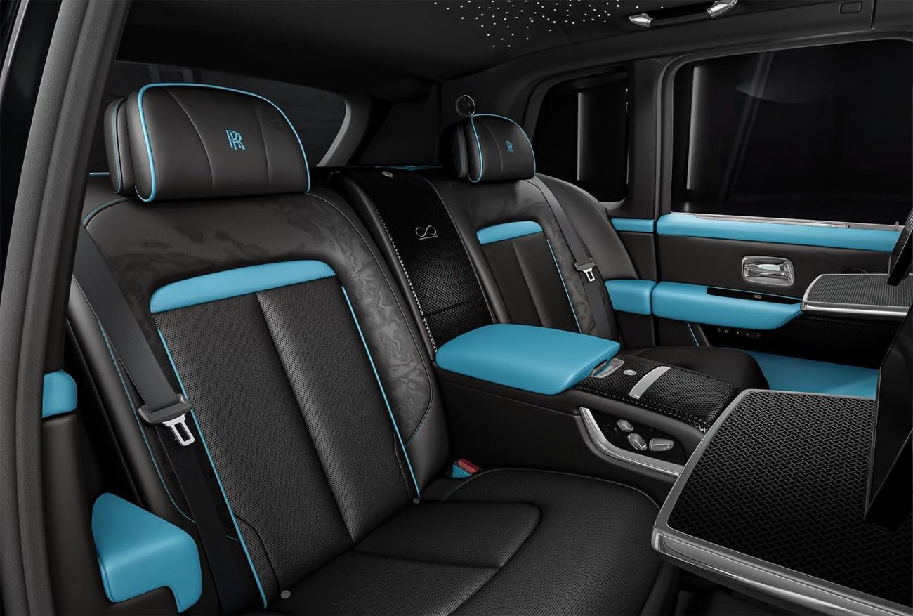 Rolls Royce Cullinan BLACK BADGE Fully loaded MY27