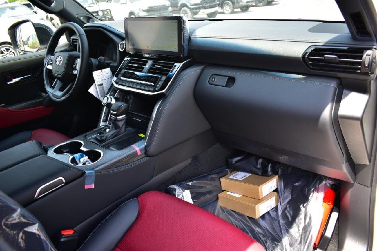 Toyota Land Cruiser VXR 3.3L