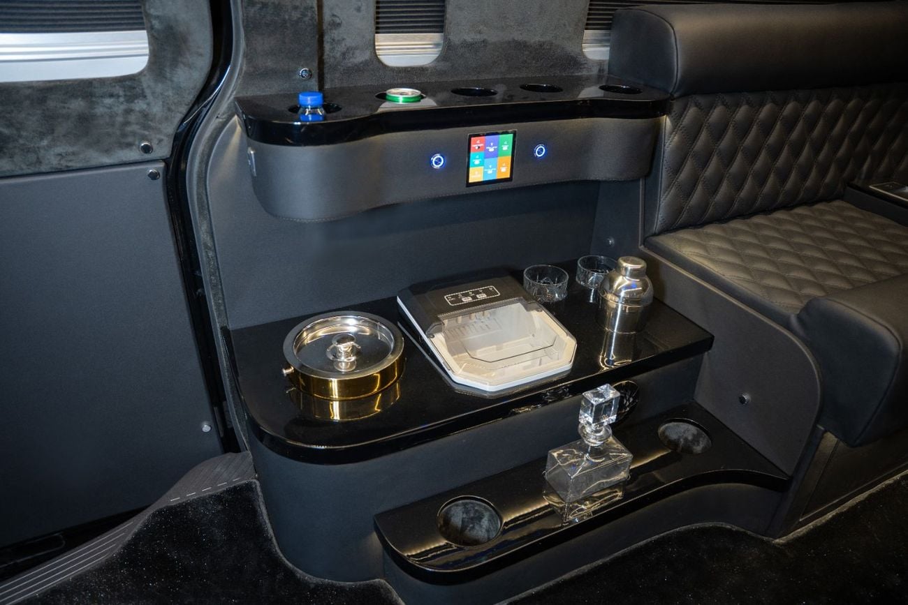 Toyota Hiace Party Van built by Barugzai