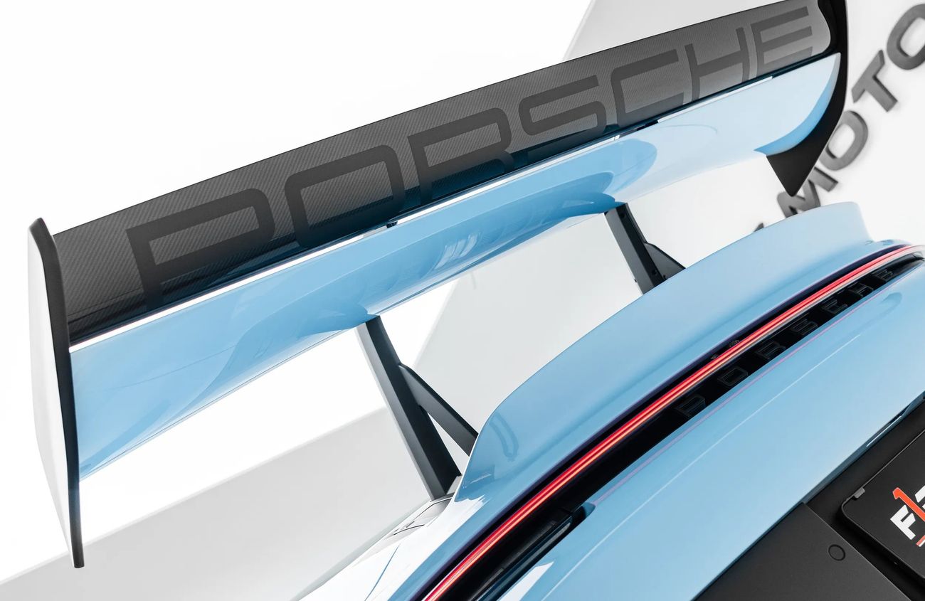 Porsche 911 4.0L F-6 Naturally Aspirated Engine