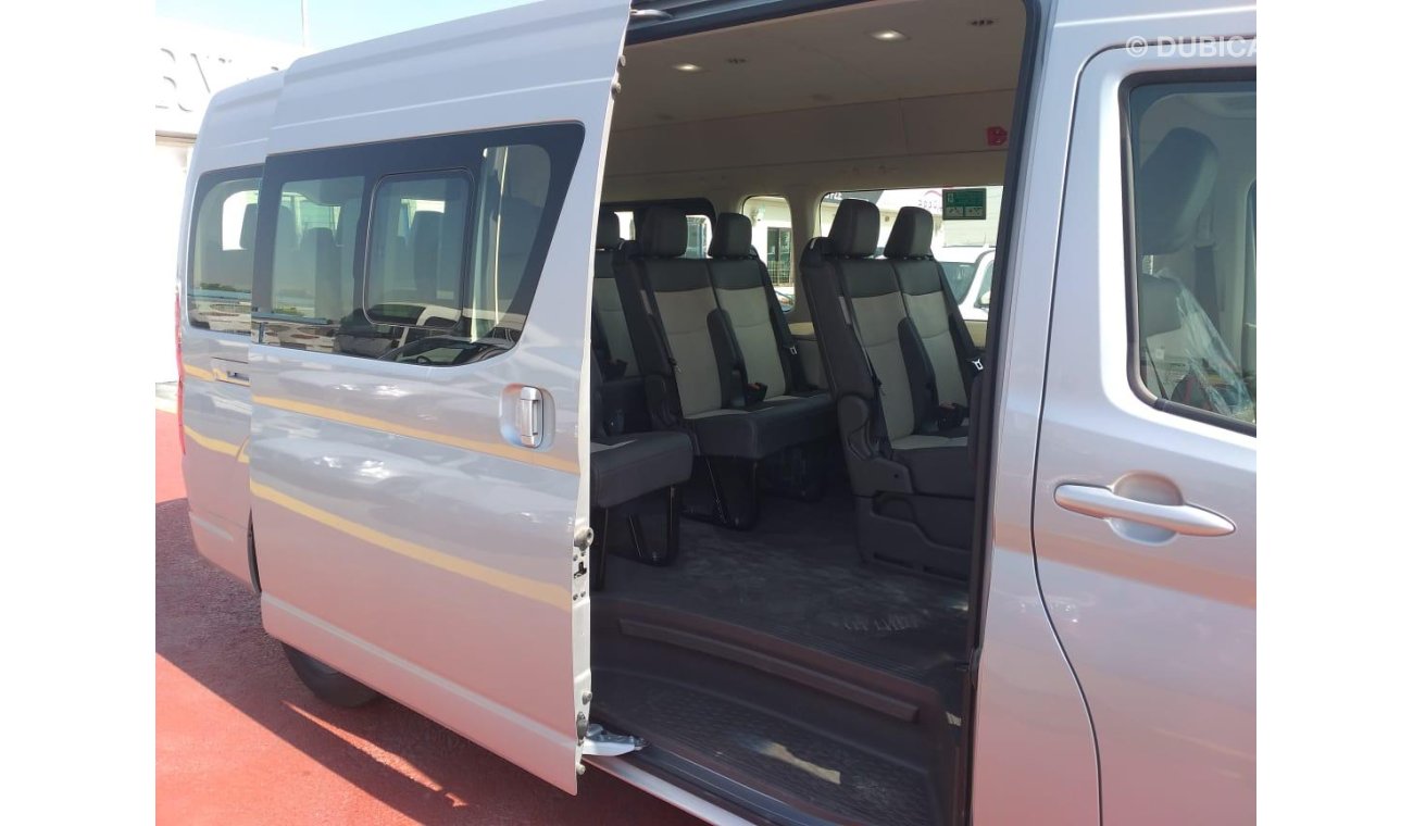 Toyota Hiace GL DIESEL 2.8L  2020 13 SEATR  HEATER & ELECTRIC AC LEATHER SEATS AUTO TRANSMSISSION EXPORT ONLY