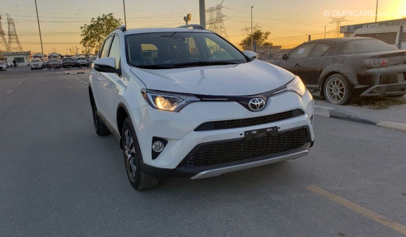 تويوتا راف ٤ TOYOTA RAV4 2017 WHITE