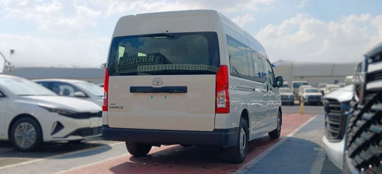 Toyota Hiace DLS - STD ROOF Toyota HiAce Highroof 2.8L Diesel MT 2025YM