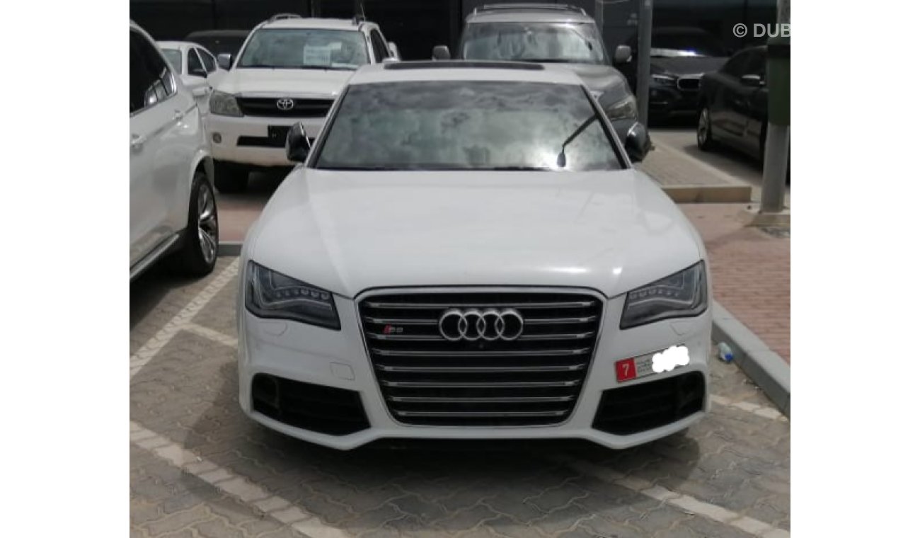 Audi S8