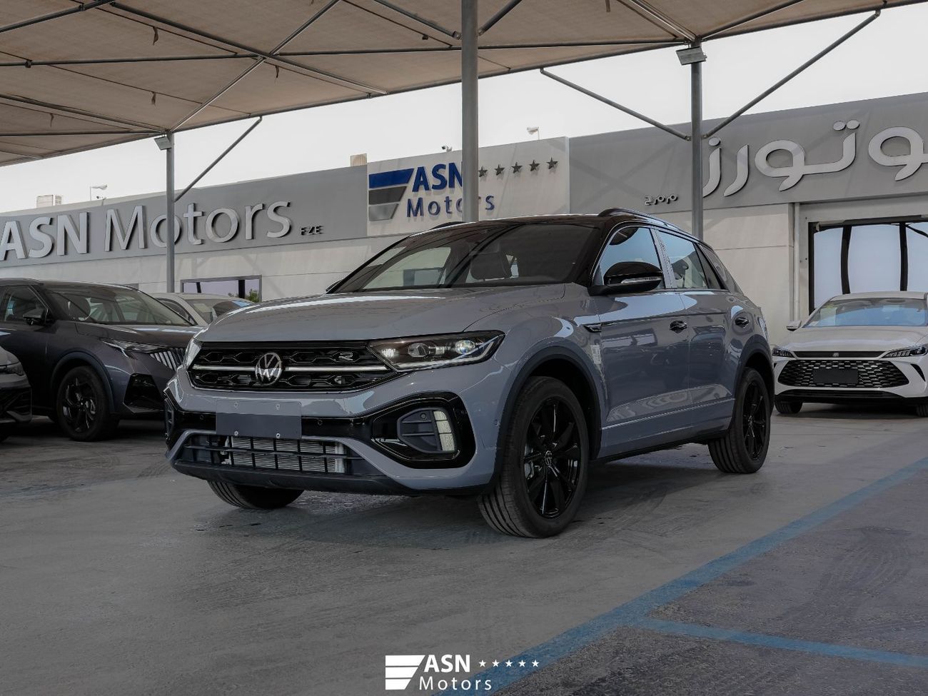 Volkswagen T-ROC 300 TSI Black Package 1.5T 2025 (Export Price)
