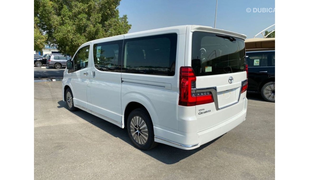 Toyota Granvia PREMIUM