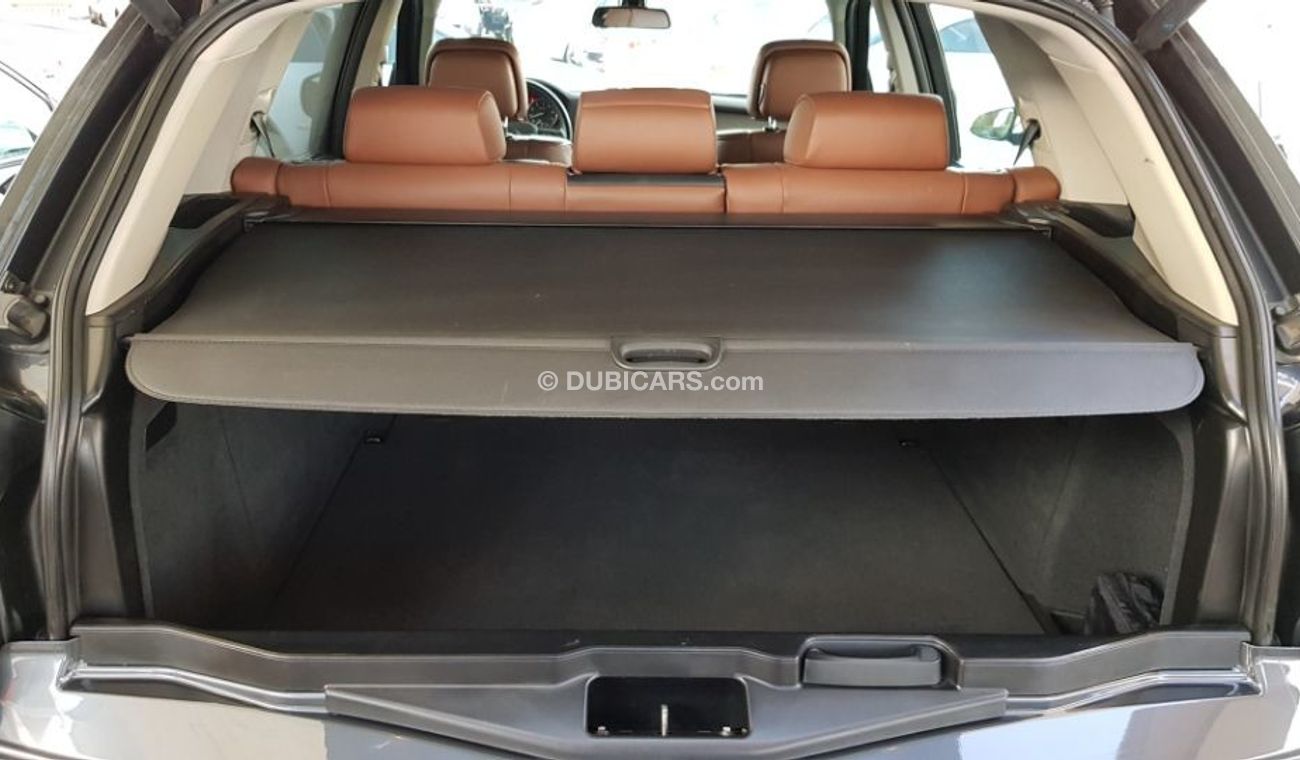 BMW X5 2013 model V6 3.5 Ltr Gulf specs  Full options