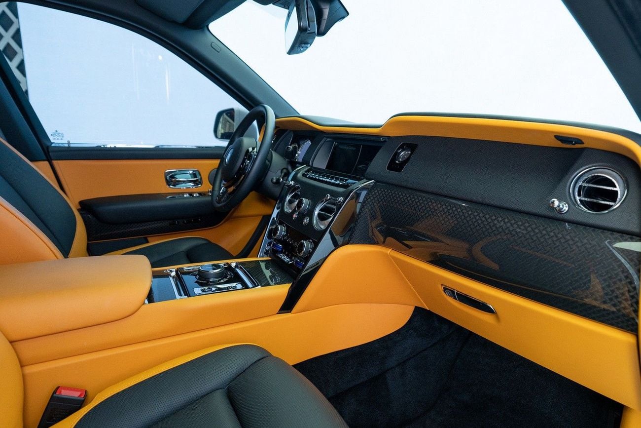 Rolls Royce Cullinan BLACK BADGE