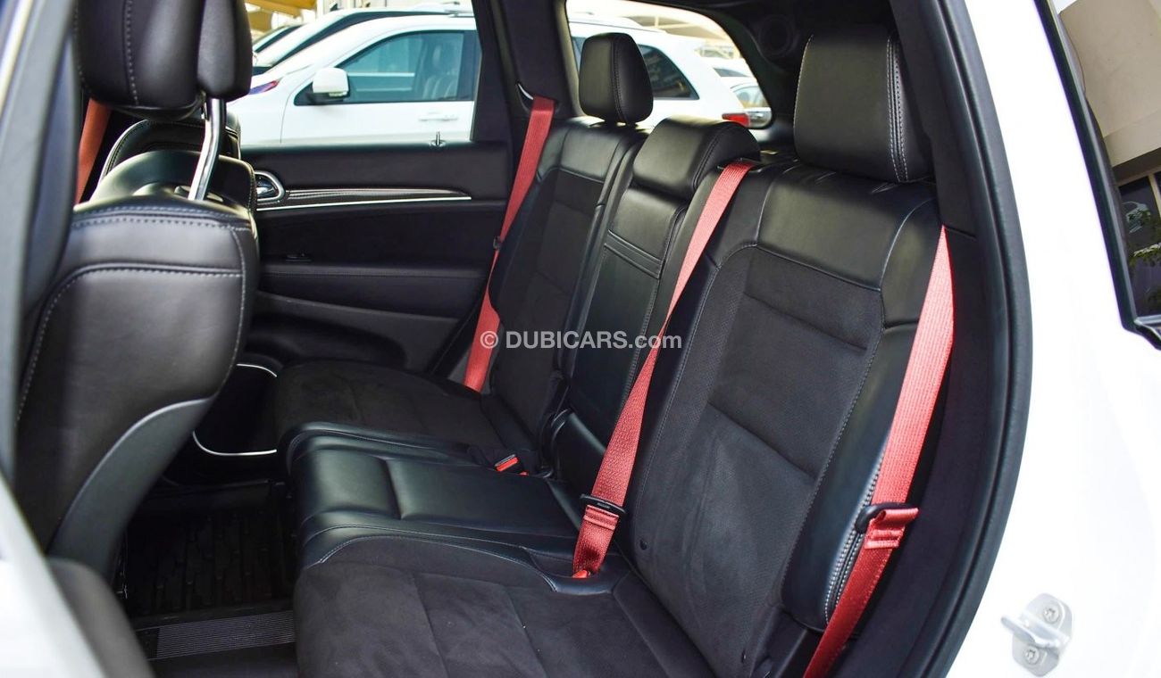 جيب جراند شيروكي