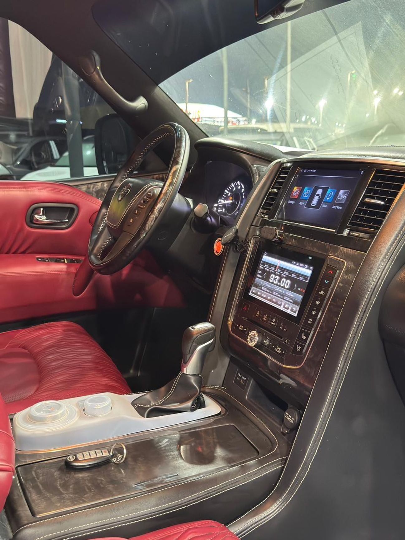 نيسان باترول LE Platinum 5.6L