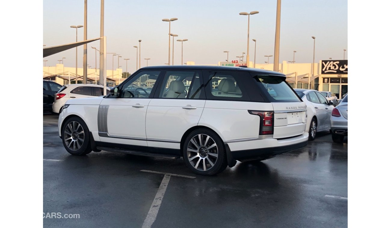 Land Rover Range Rover Vogue SE Supercharged Rang Rover Vouge super charge model 2013 GCC car prefect condition from inside and outside