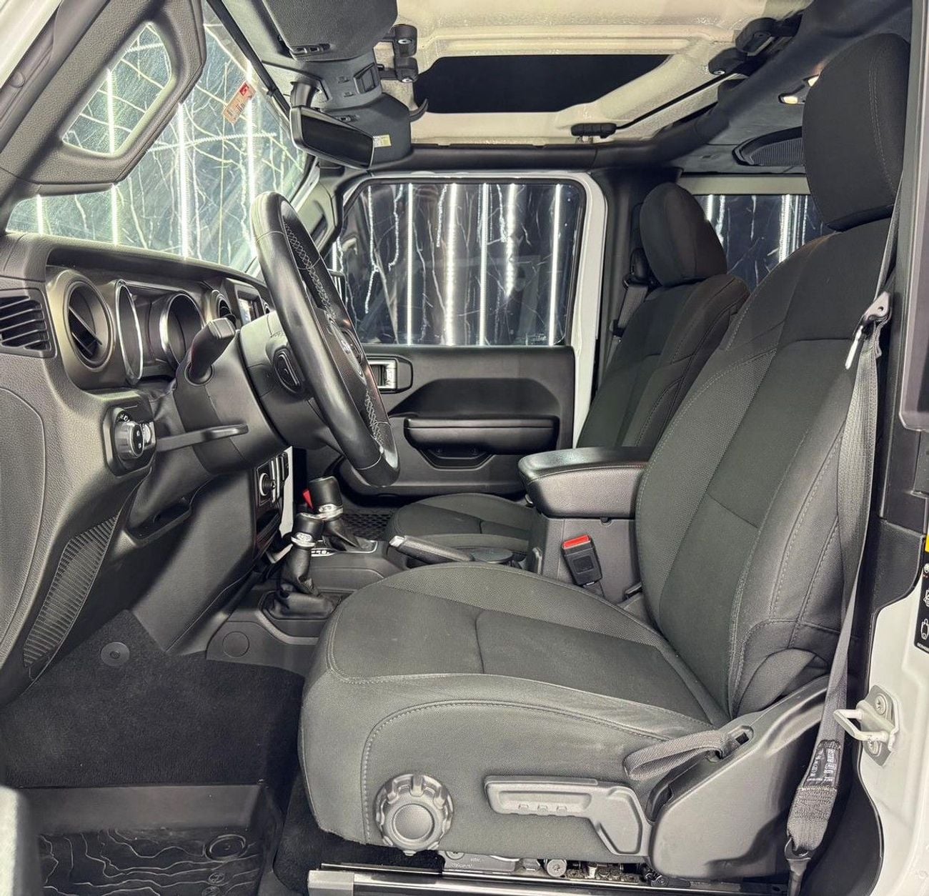 جيب رانجلر SPORT 3.6L A/T (5 Seater)