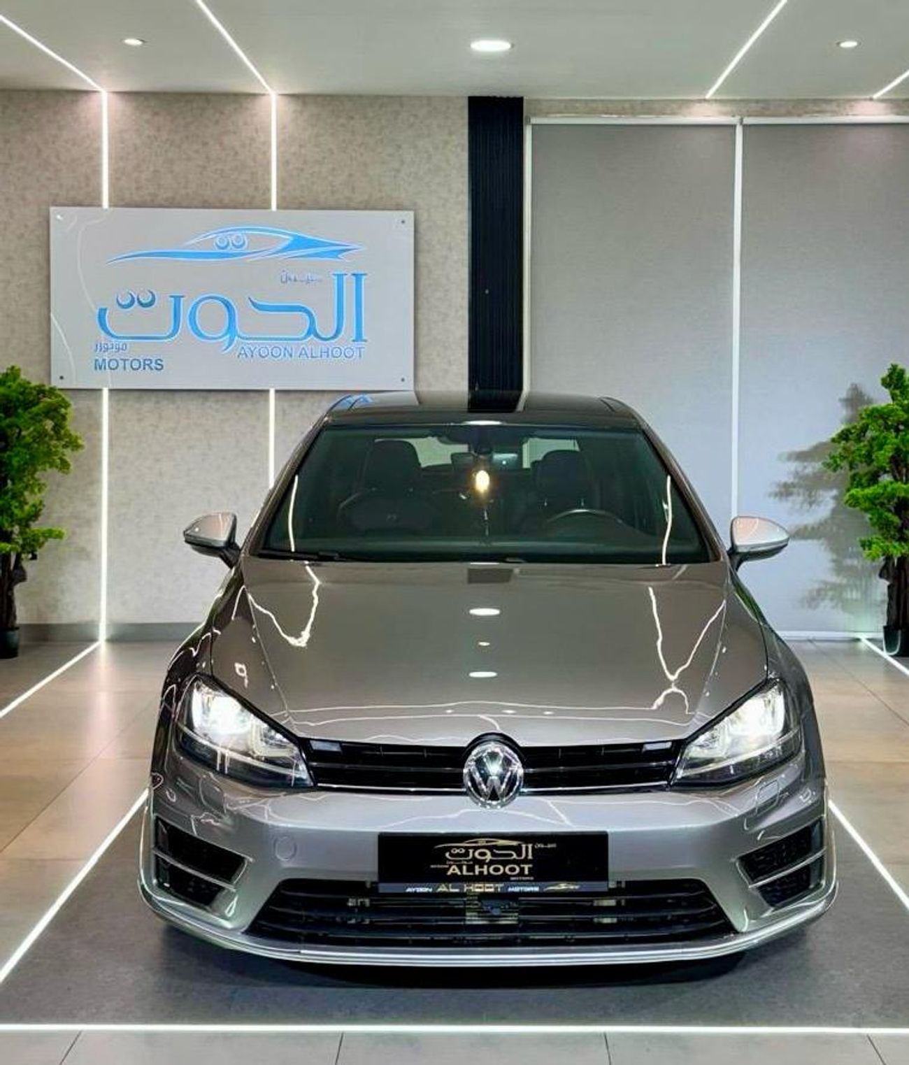 فولكس واجن جولف ار AWESOME VOLKSWAGEN GOLF R || UNIQUE COLOR || FULL OPTIONS || GCC || PERFECT CONDITION || LOW MILEAGE