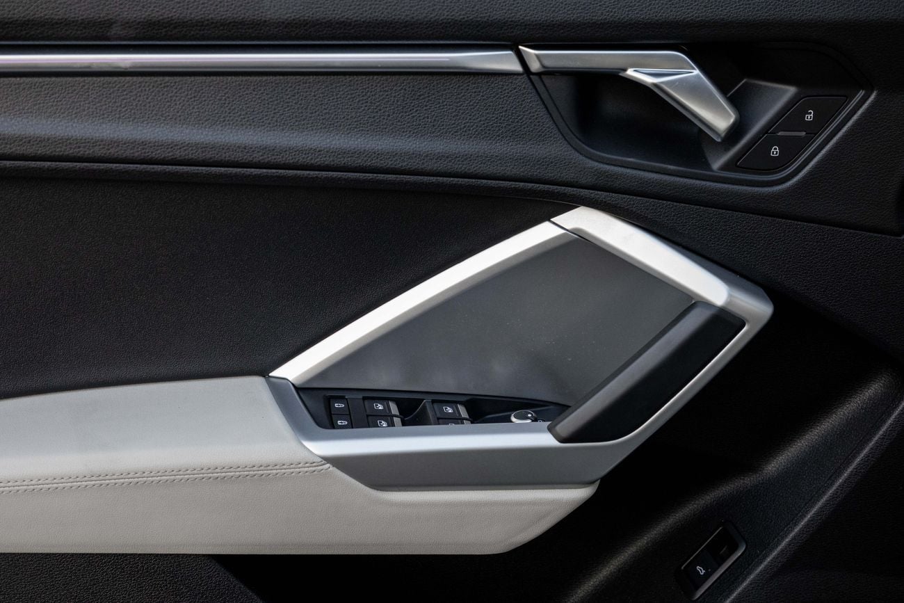 أودي Q3 1,567 P.M | Q3 | Audi Service History | Under Warranty | 0% Downpayment