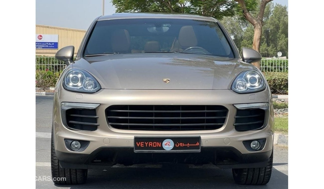 Porsche Cayenne Std PORSCHE CAYENNE 2016 GCC SERVICE HISTORY