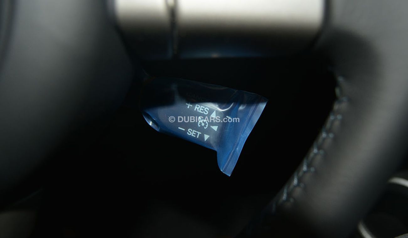 Toyota FJ Cruiser 4.0 V6 WITH JBL SOUND SYSTEM