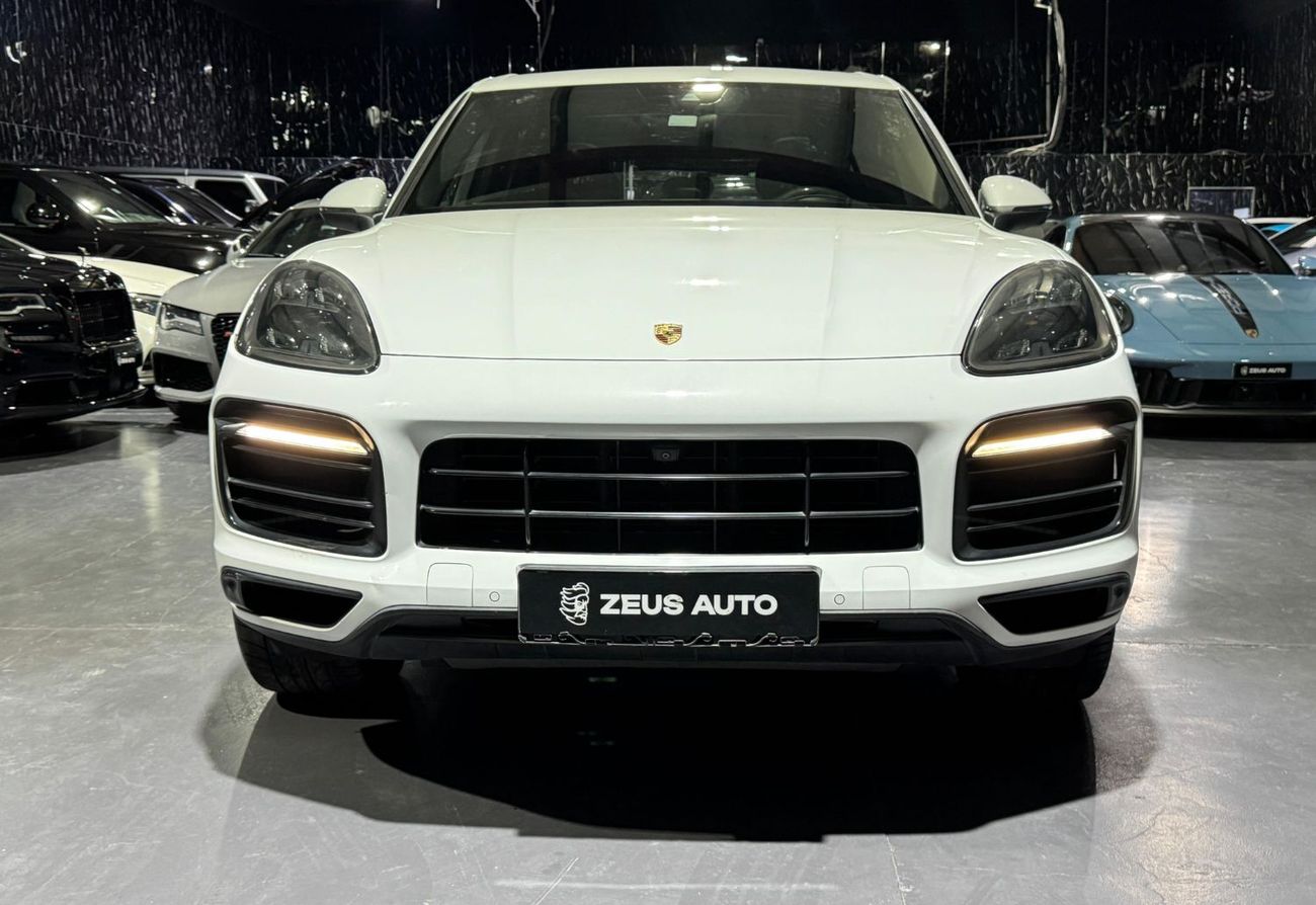 Porsche Cayenne S 2.9L (440 HP) 2019 Porsche Cayenne, 2027 Warranty, Full Service History, Sport Chrono Package, GCC