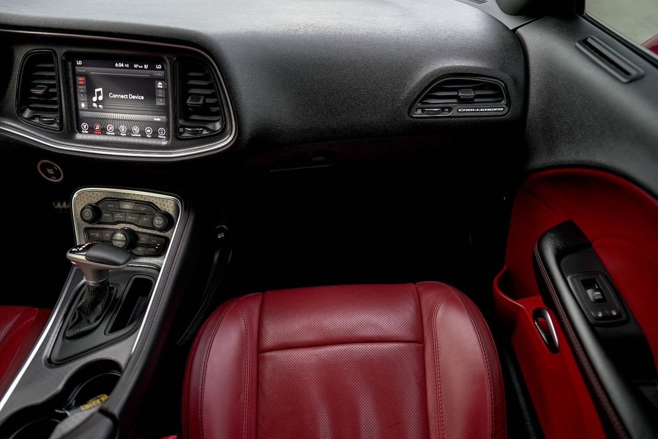Dodge Challenger SXT