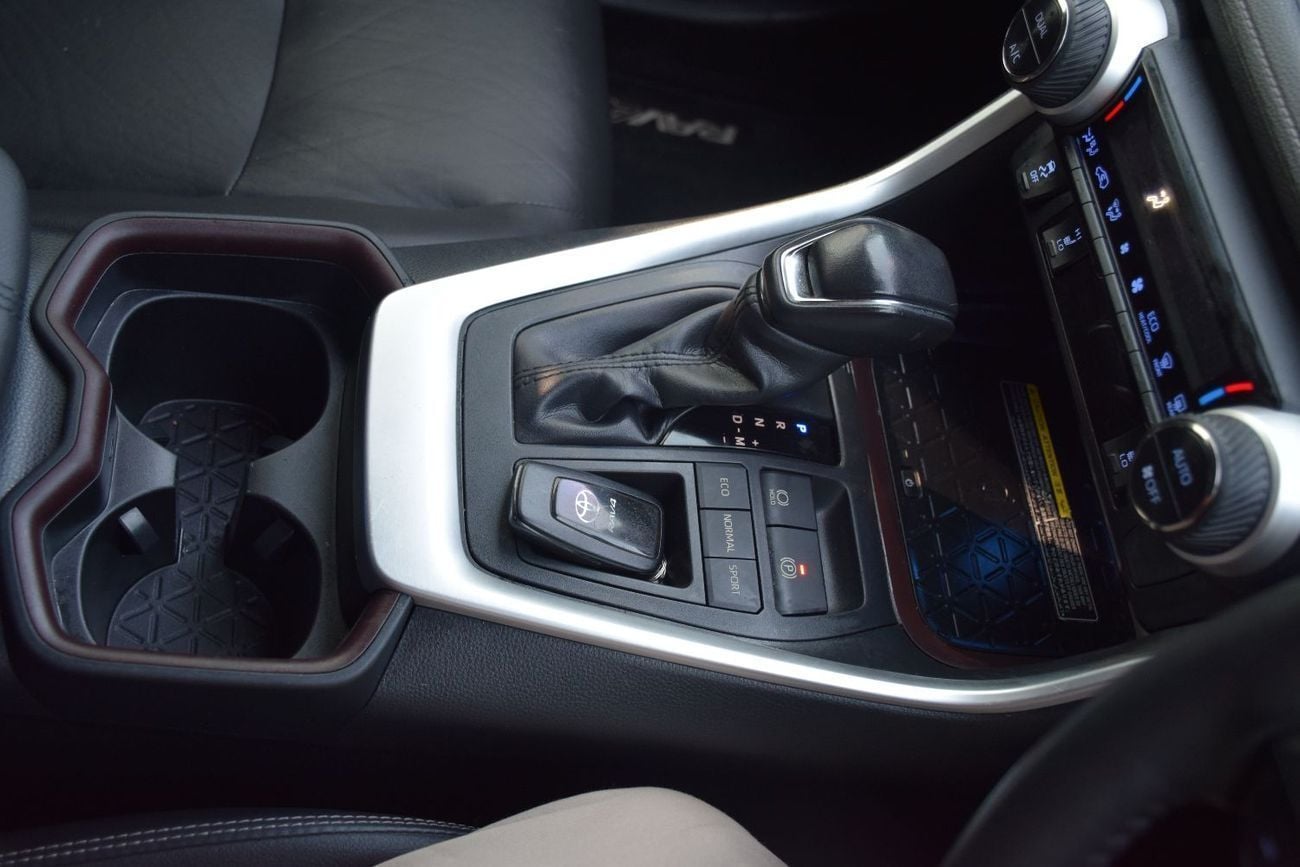 تويوتا راف ٤ XLE LE 2.0L FWD Petrol (Right Hand)