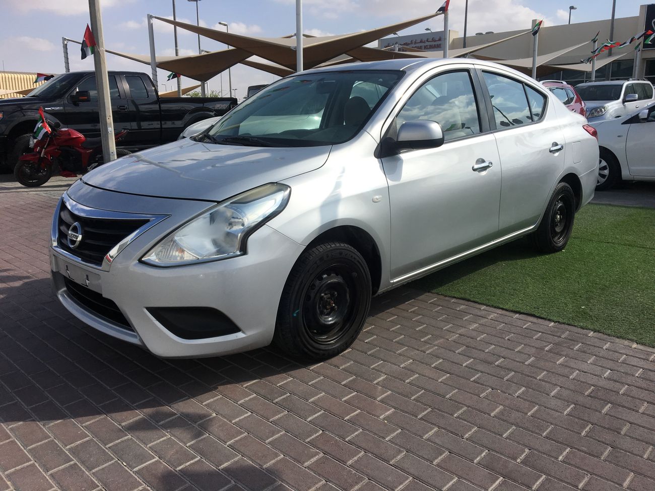 Nissan Sunny we offer : * Car finance services on banks * Extended warranty * Registration / export services