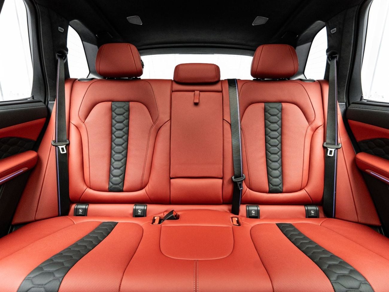 بي أم دبليو X5 M BUY NOW, PAY 2027 | THE BLACKLINE STANDARD | October 2030 BMW Warranty + Service Contract, GCC