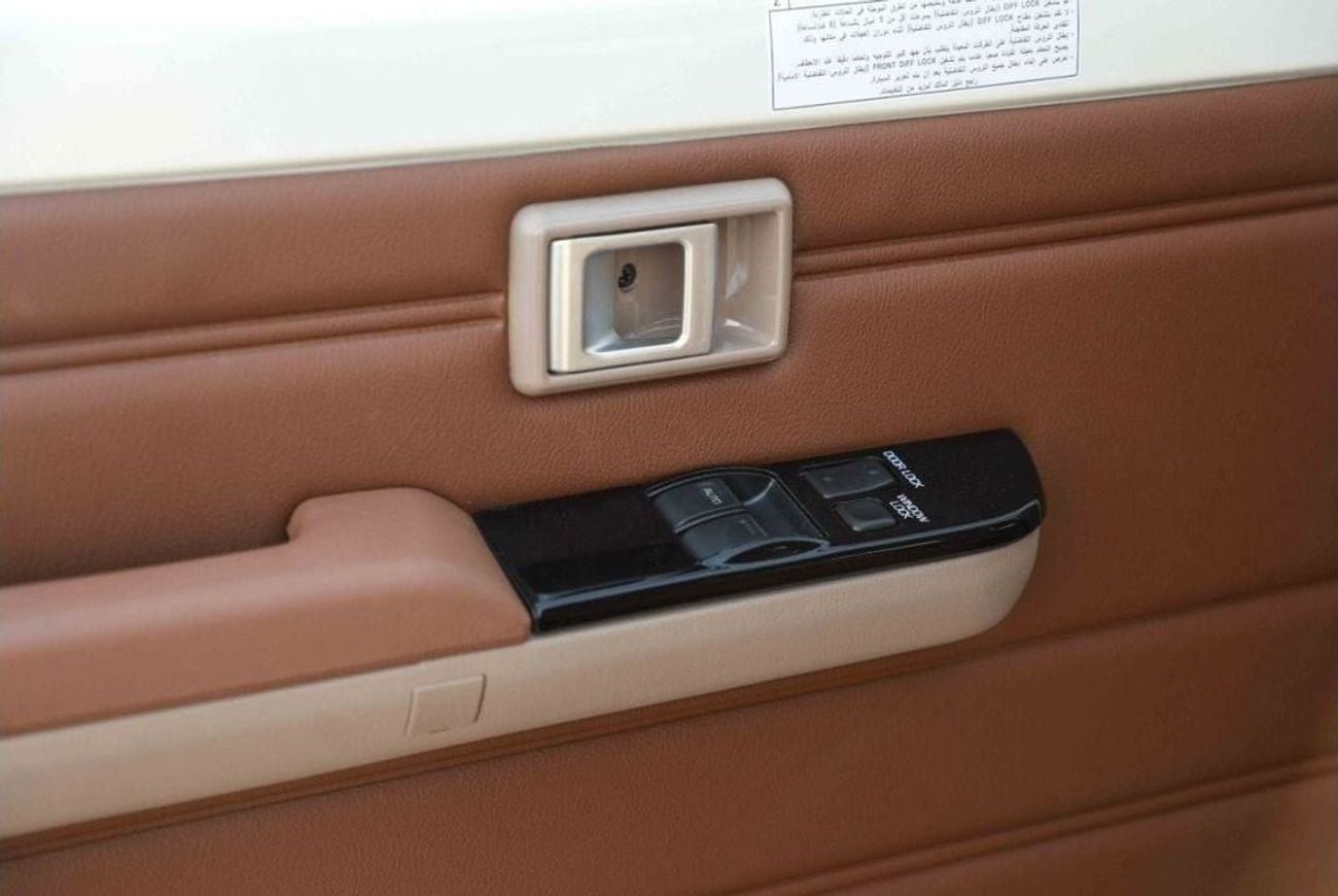 Toyota Land Cruiser 70 2024 Toyota LC71 4.0 Hard Top - White inside Sadlle Tan | Export Only