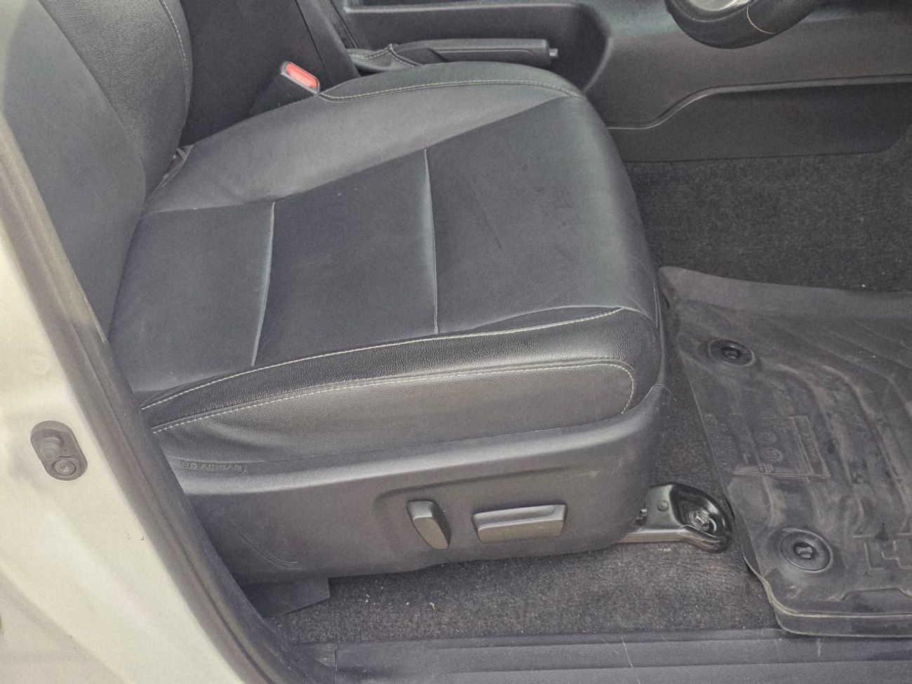 تويوتا هيلوكس diesel engine ,roght hand drive only for export available